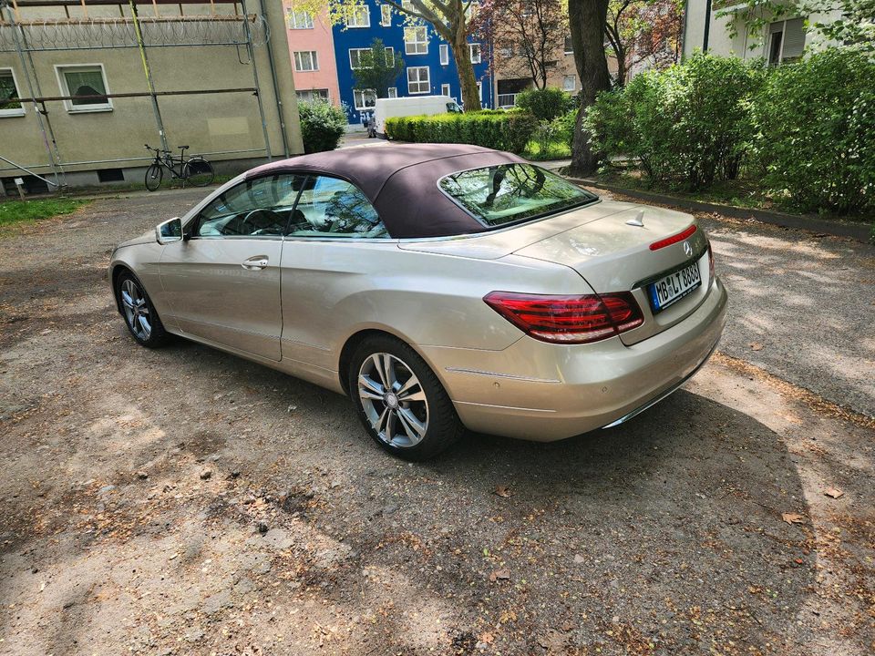 Mercedes E220 Cabrio in Berlin