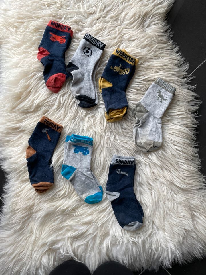 7 Socken Wochentage H&M in Wolfsburg