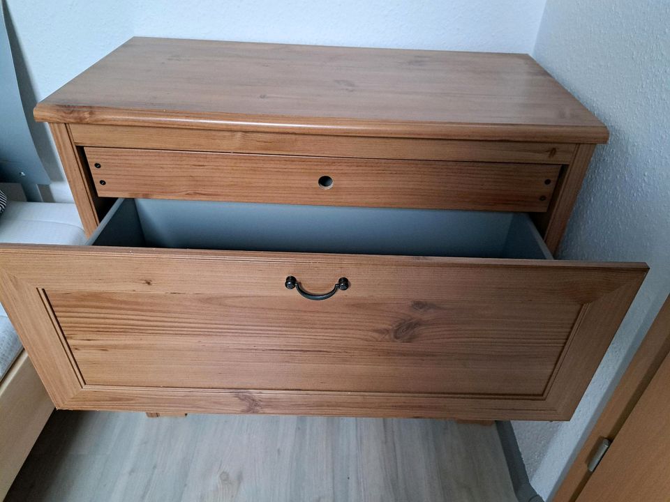 Kommode Sideboard Ikea Braun Holz Schrank Schränkchen in Bad Camberg