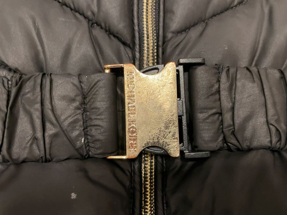 Kinder Winterjacke Michael Kors 4 Jahre in Berlin