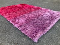 KARE Design Shaggy, Teppich, rot/pink, 120 x 180 cm, NP 800 € Kr. München - Ismaning Vorschau