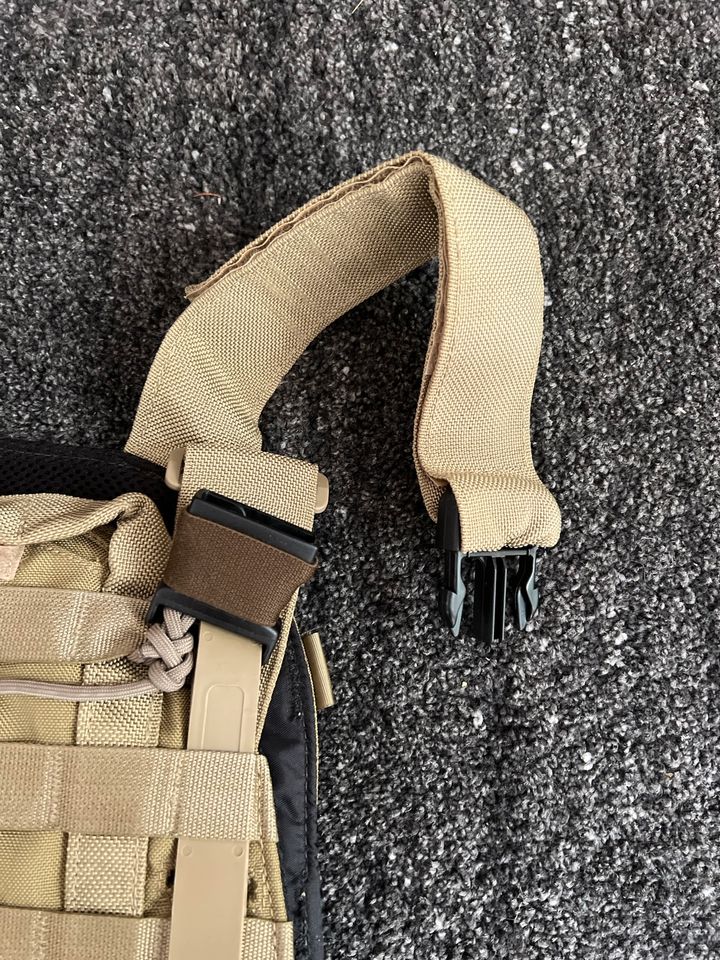 High Ground Gear Plate Carrier DEVGRU KSK in München