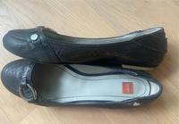 Hugo Boss Ballerina schwarz Leder Gr. 41 Hessen - Kronberg im Taunus Vorschau