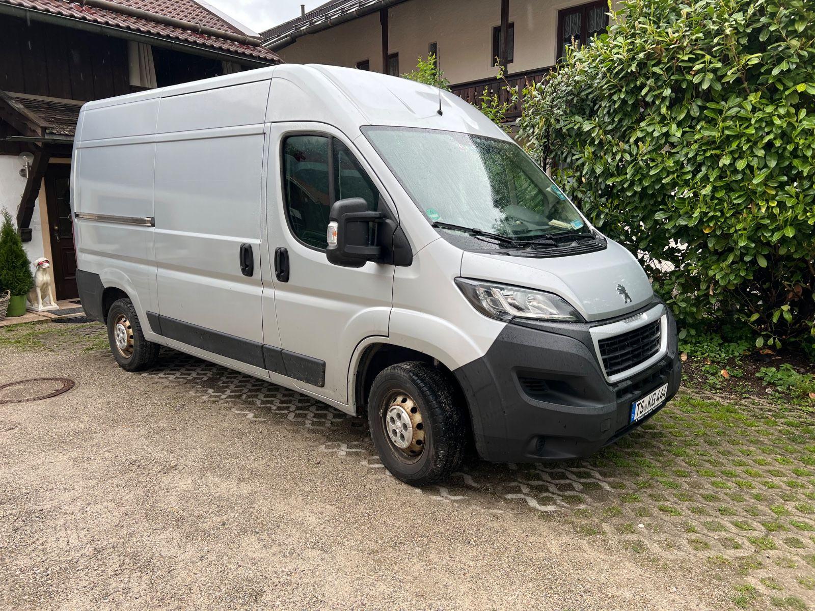 Abbildung des Autos Peugeot Boxer