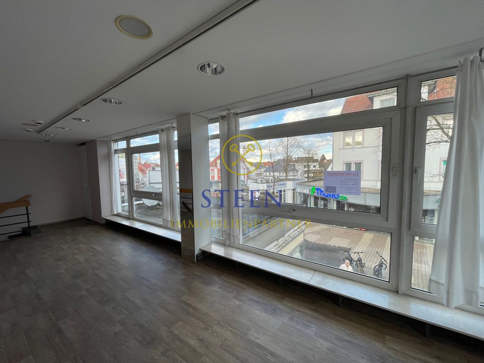 Attraktives Ladengeschäft in der Korbacher Fußgängerzone Unter- und Obergeschoss mit Schaufenster! in Korbach