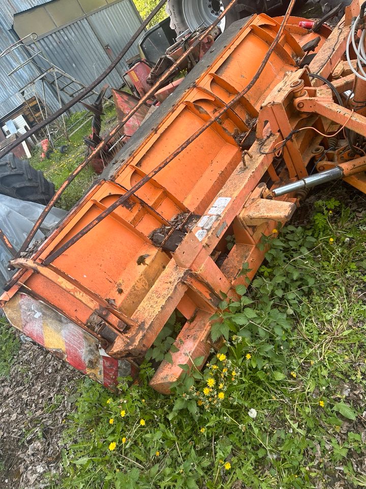 Beilhack Schneepflug 4 Meter schwenkbar in Pechbrunn