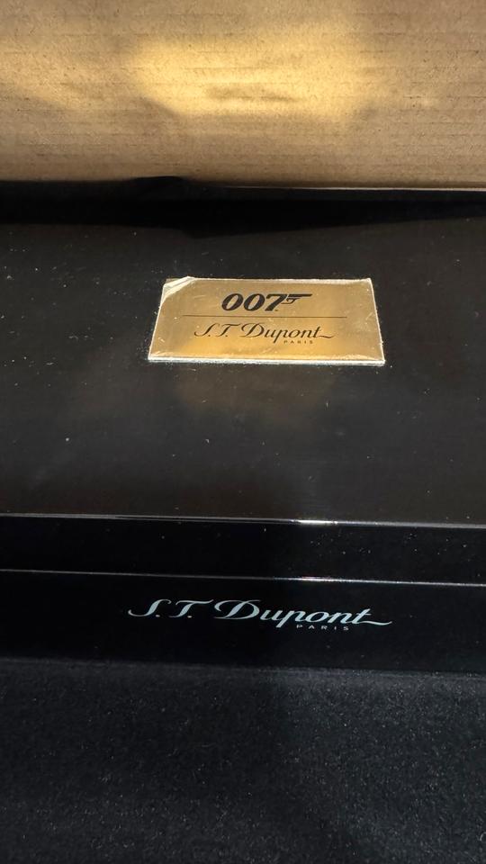 S.T. Dupont Feuerzeug 007 James Bond Limited Edition + Connected in Stuttgart