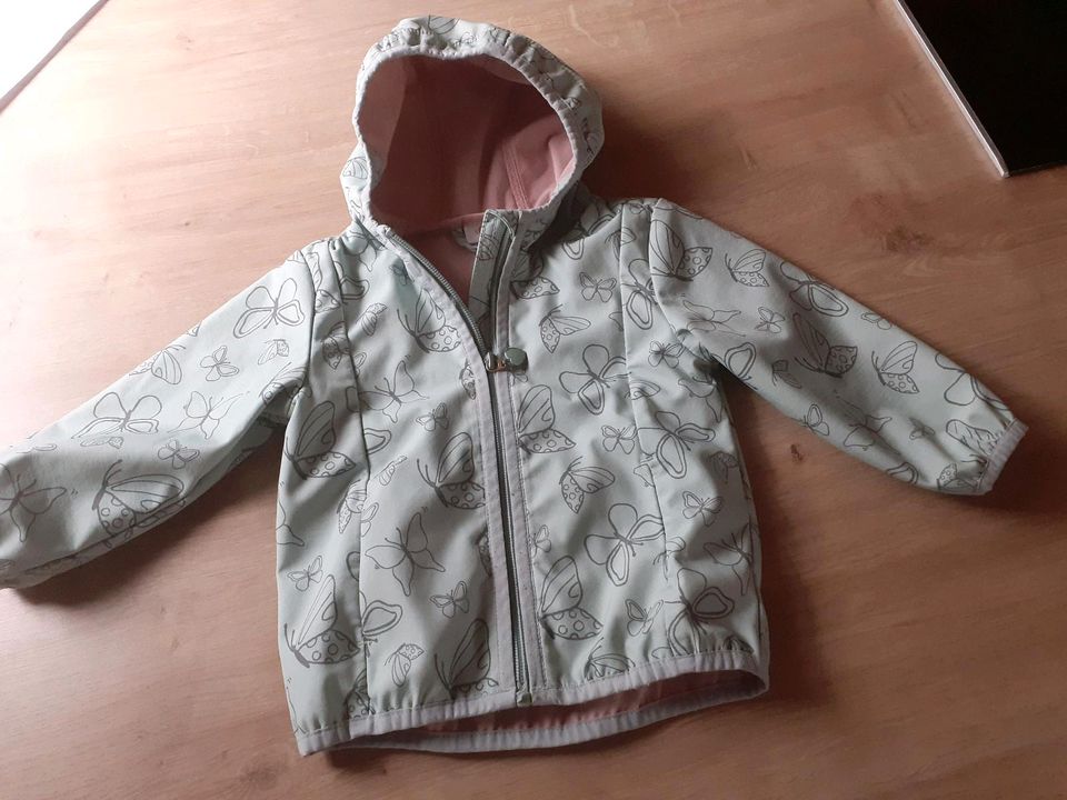 Mädchen Jacke in Breitenbrunn