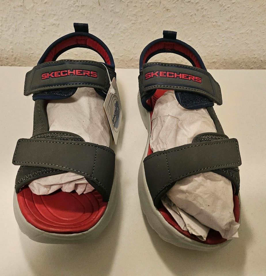 SKECHERS Sandalen Größe 34 in Eisenach