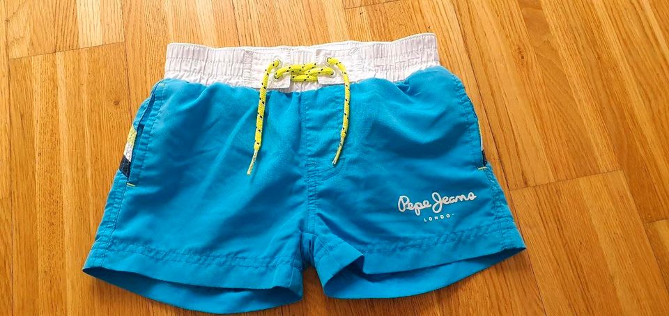 Badehose 98 104  Pepe Jeans Badeshorts in Stuttgart