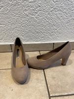 Damenschuhe,Pömps,Größe 41,Tamaris,Schuhe,Wildleder beige, Nordrhein-Westfalen - Löhne Vorschau