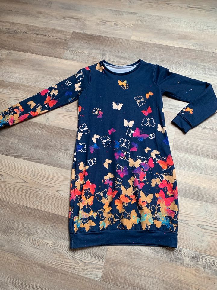 Kleid, Gr. 34, handmade, Schmetterlinge bunt dunkelblau in Viersen