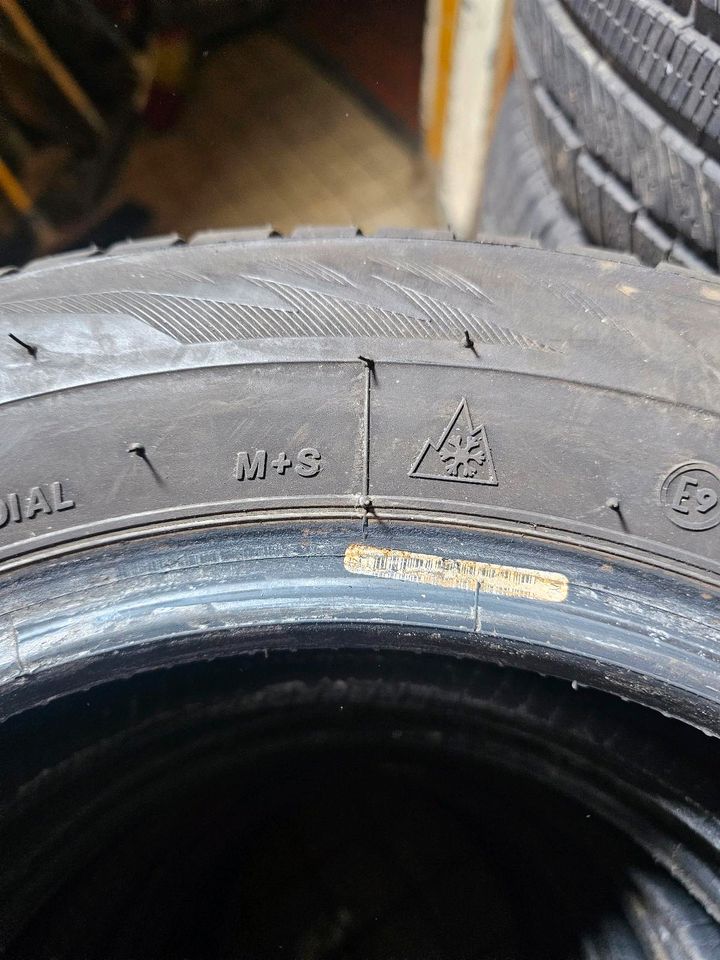 4x 155/70 R13 M+S Winter fast wie Neu in Hamburg