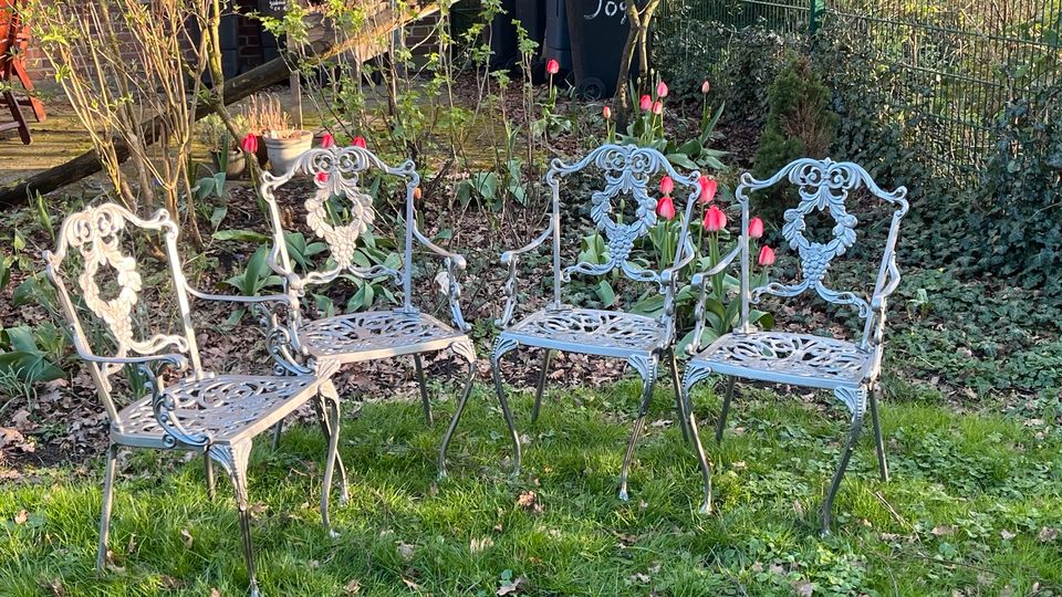 Schöne victorianische Gartenstühle aus Gußeisen top gepflegt in Bremen