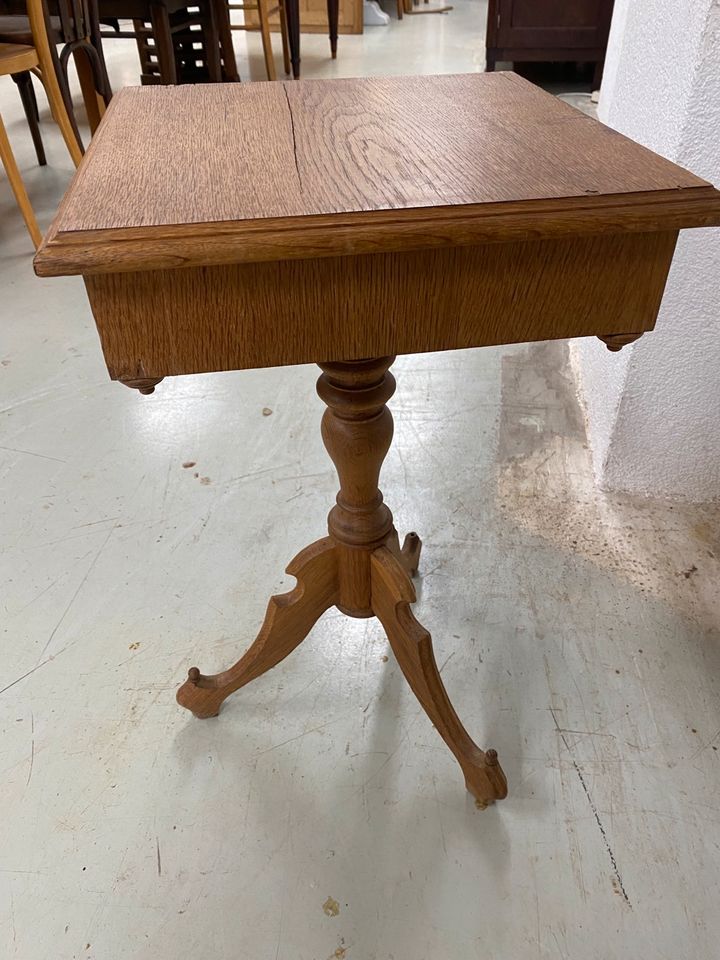 Antik Beistelltisch kleiner alter Tisch Flurtisch Telefontisch in Völklingen