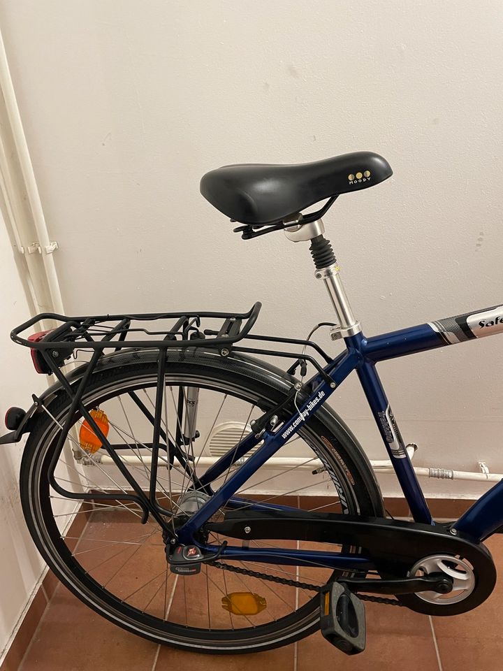 2 Conway Damen und Herren Fahrrad 28 Zoll in Berlin