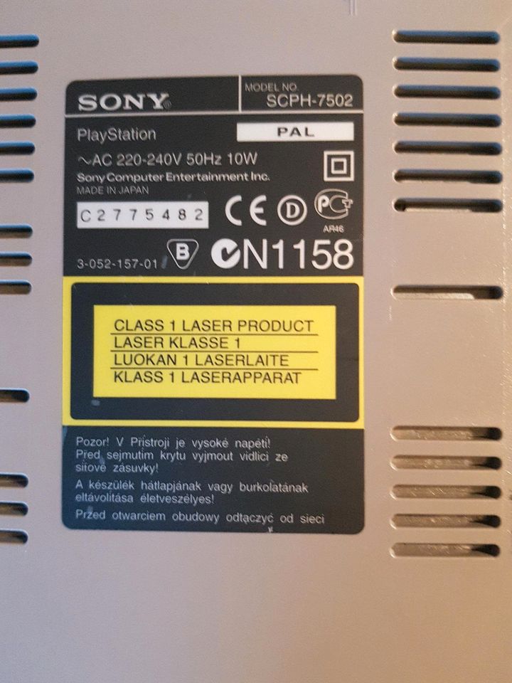 PlayStation 1 ( SCPH 7502 ) für Bastler in Düsseldorf