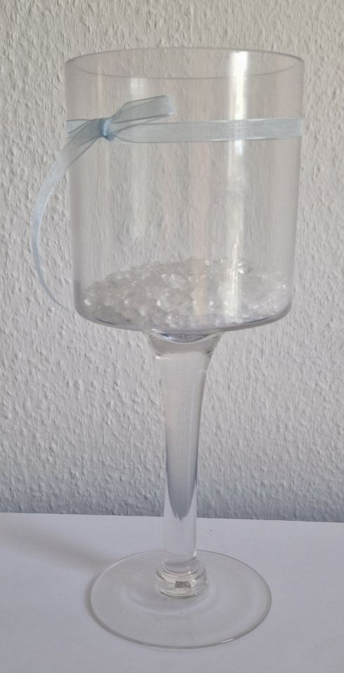 Grosser Glas Kerzenhalter auf Fuss Teelichthalter in Penzberg