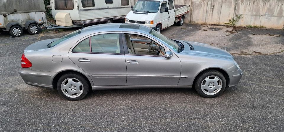 Mercedes E350 w211 v6 in Birkenfeld