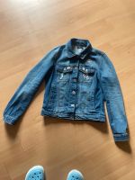 Verkaufe Jeansjacke Gr.164/170 kaum getragen Niedersachsen - Gifhorn Vorschau