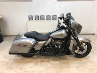 Harley Davidson Street E Glide CVO 6.5 GT Boom Box Fob VERKAUFT Brandenburg - Spremberg Vorschau