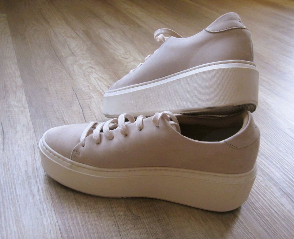 Tamaris Damen Sneaker Halbschuhe Gr.39 beige Neuwertig. in Essen