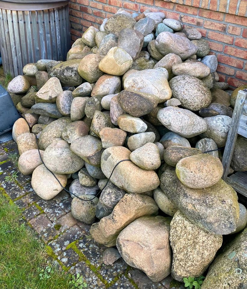 Feldsteine diverse Größen in Hodenhagen