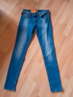 NEU Hugo Boss Damenjeans Gr.27/34 Bayern - Penzberg Vorschau