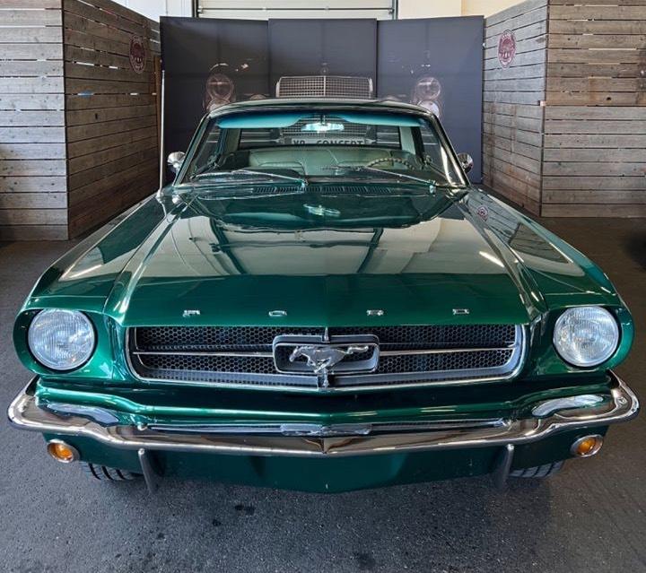 Abbildung des Autos Ford Mustang Coupé, 1965…