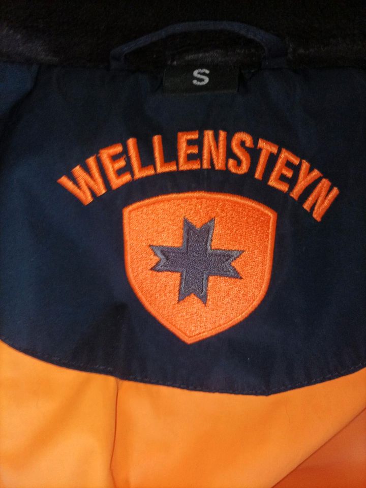 Wellenstein Jacke in Größe s guter Zustand in Berlin