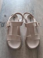Neue Sandalen von Temu 40 Damenschuhe Nordrhein-Westfalen - Gronau (Westfalen) Vorschau