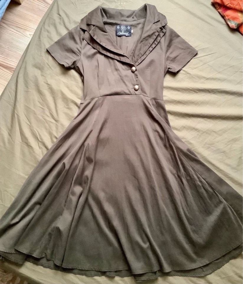 COLLECTIF Midikleid Vintage Retro 50er Rockabilly Olivgrün 34 in Leipzig