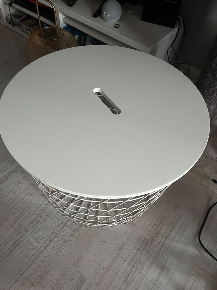 Ikea Kvistbro weiß gut Tisch Gittertisch 60cm Durchmesser in Rotenburg (Wümme)