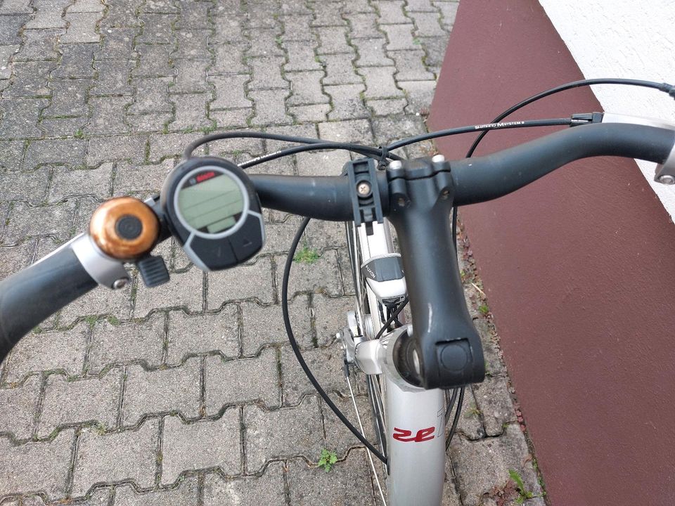 E Bike von zemo tiefer Einstieg Bosch Motor in Renningen