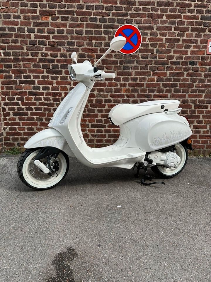 Vespa Sprint Justin Bieber x Vespa 50 in Wuppertal