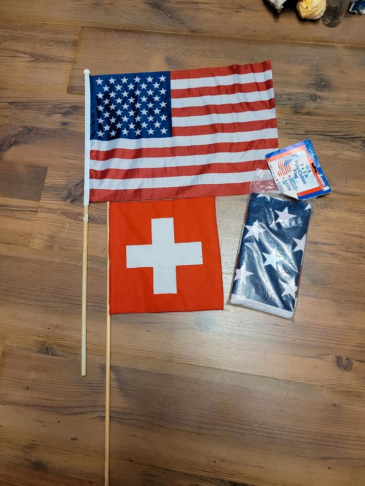 Flaggen USA Schweiz flagge stab in Velbert