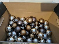 Kiste mit 51 Weihnachtskugeln Nordrhein-Westfalen - Hövelhof Vorschau