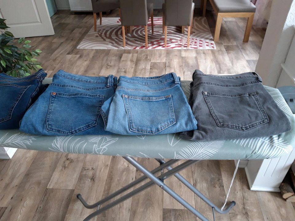 4 x Skinny Jeans in Mülheim (Ruhr)