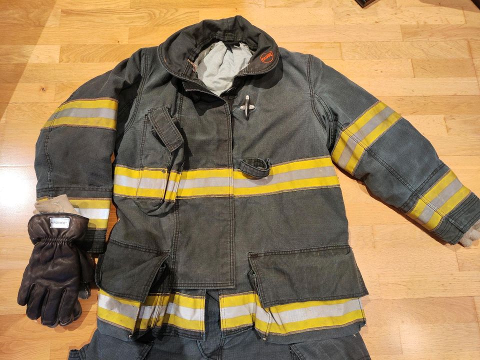 Indianapolis FD Bunker Gear // Feuerwehrjacke + Hose in Bad Gandersheim