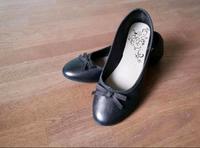 NEU Ballerinas mit Schleife braun Größe 40 Köln - Widdersdorf Vorschau