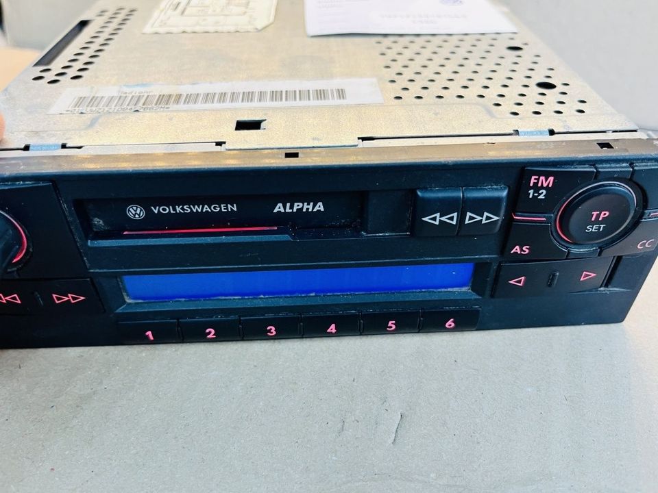 VW Alpha Autoradio Kassettenradio Polo/Lupo 6X0035153A mit Code in Dresden