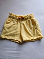 Shorts kurze Hose Gr 116 gelb Mädchen Sachsen - Radebeul Vorschau