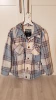 Teddyjacke, Hollister Duisburg - Walsum Vorschau