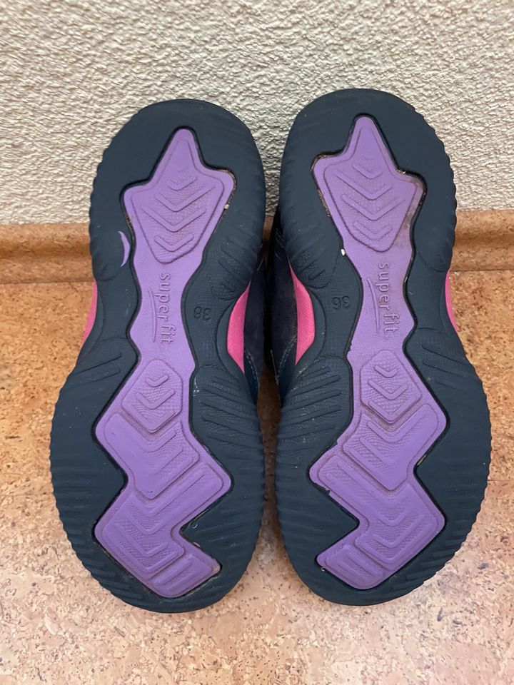 Schuhe 36 Mädchen / havaianas / superfit in Aalen