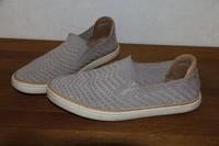 UGG Sammy Wavy Damen Schuhe Slipper Ballerina Sneakers Gr.40 Hessen - Gießen Vorschau