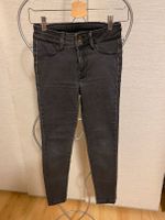 Calzedonia High Waist Jeans Skinny grau Größe S Bayern - Schwarzenbruck Vorschau