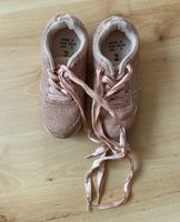 Turnschuhe / Mädchen / rosa mit Glitzer / Primark / Größe 25-26 Nordrhein-Westfalen - Neukirchen-Vluyn Vorschau