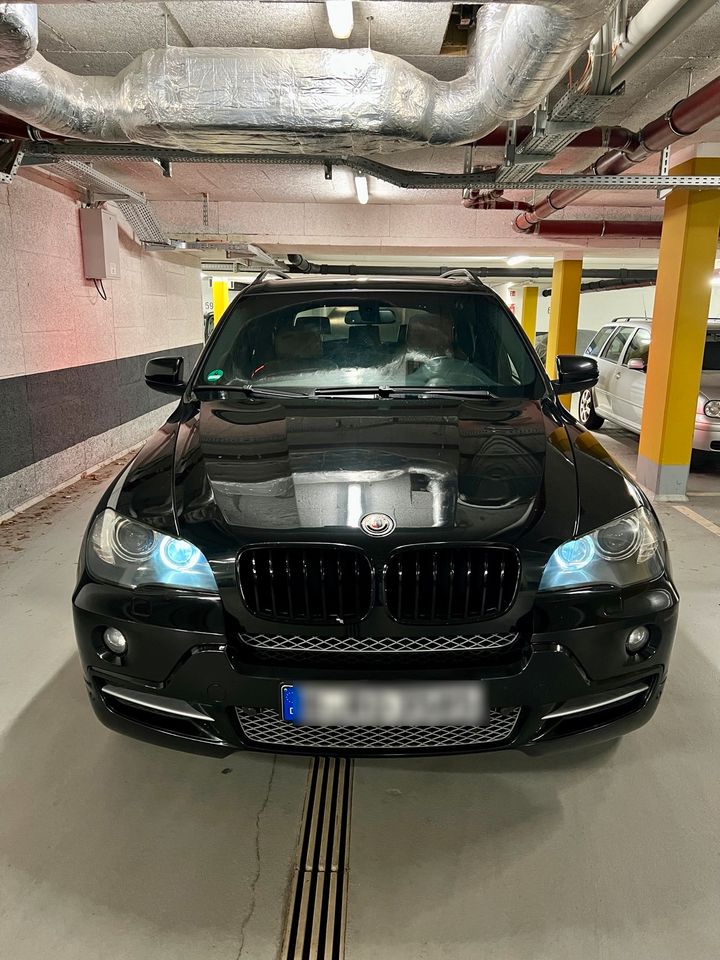 BMW X5 3.0D SCHWARZ in Hamburg