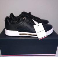 Schwarz Weiße Tommy Hilfiger Sneaker Schuhe Gr. 39 Neu mit Karton Bayern - Neustadt b.Coburg Vorschau