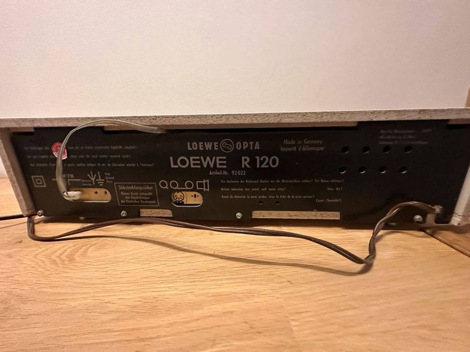 LOEWE R120 Radio Nostalgie DDR Kein Versand! Funktioniert super! in Grevesmuehlen